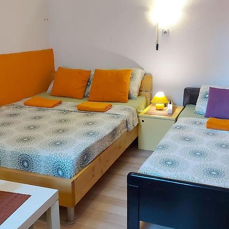 Shanti Hostel Skopje Eksteriør bilde