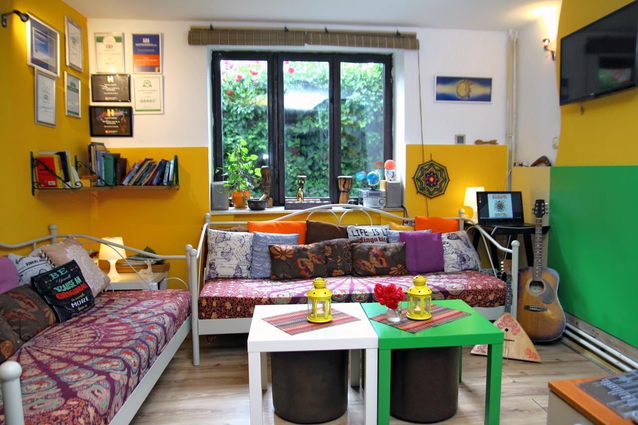 Shanti Hostel Skopje Eksteriør bilde