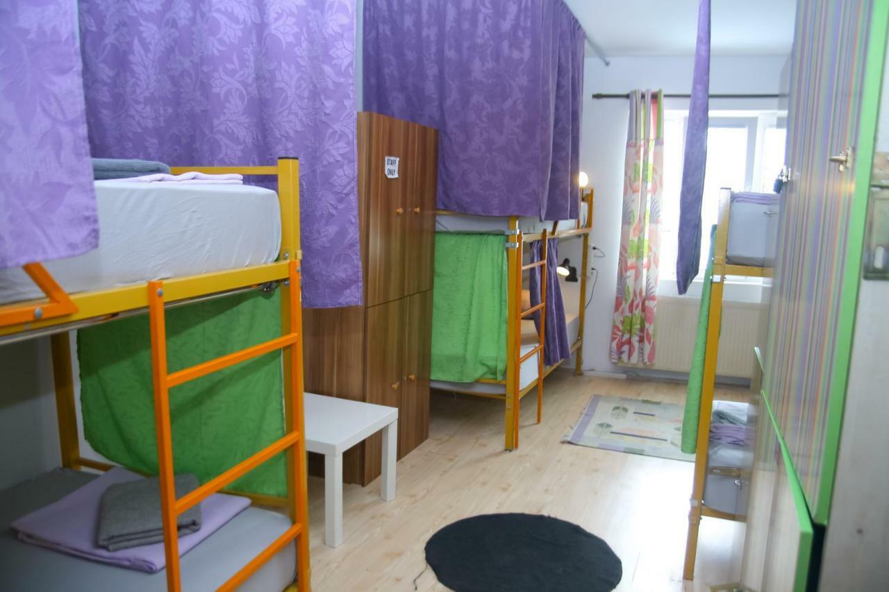 Shanti Hostel Skopje Eksteriør bilde